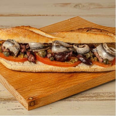 Sandwich με γαύρο μαριναρισμένο